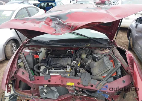 2000 Oldsmobile Intrigue Gl z USA, uszkodzony, nr VIN 1G3WS52H3YF263399